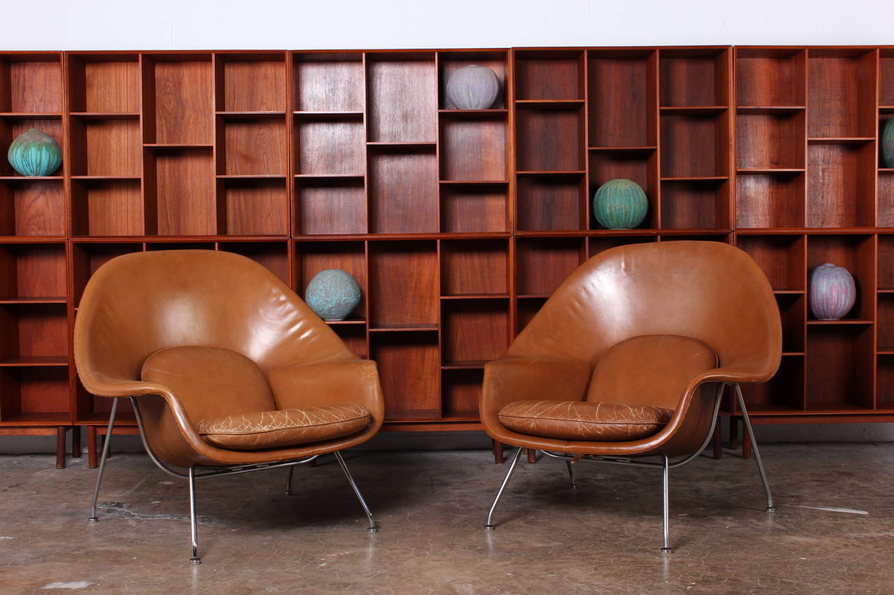 Pair of Early Womb Chairs by Eero Saarinen in Original Leather 3