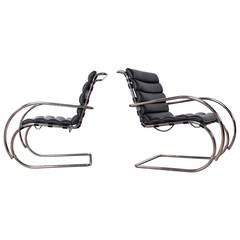 Pair of MR Lounge Chairs by Mies van der Rohe for Knoll 6