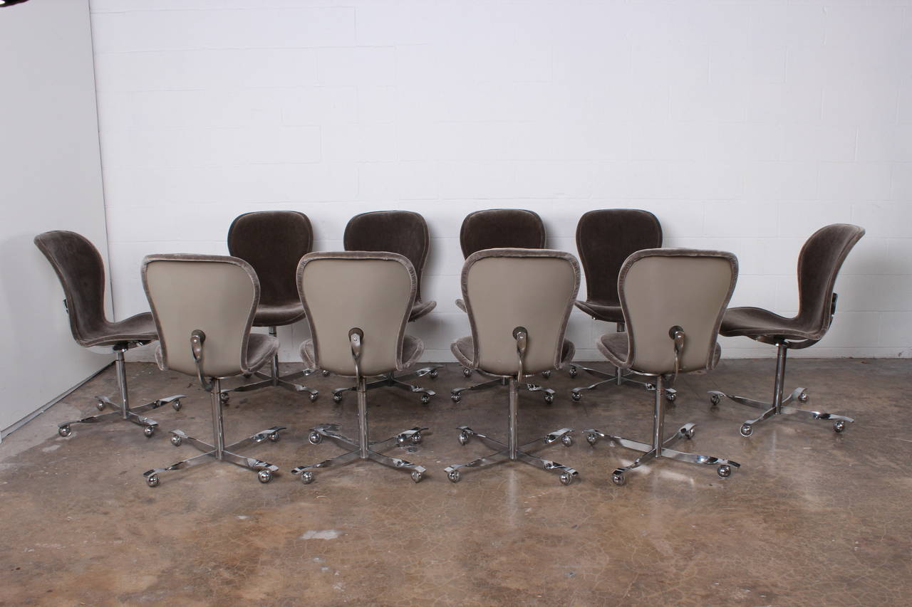 Ten Swiveling Ion Chairs by Gideon Kramer 4