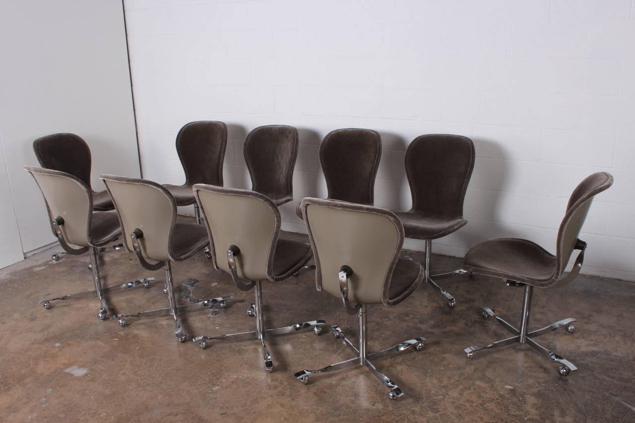 Ten Swiveling Ion Chairs by Gideon Kramer 5