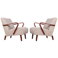 Pair of Lounge Chairs by Thonet