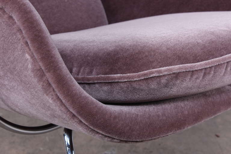 Late 20th Century Eero Saarinen Womb Chair for Knoll in Mohair
