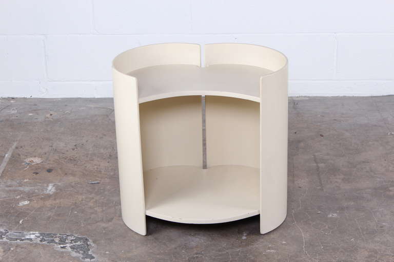 A GEA table/shelf designed by Kazuhide Takahama for Gavina.