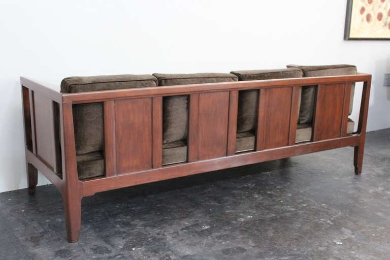 Rare sofa designed by Edward Wormley for Dunbar 2