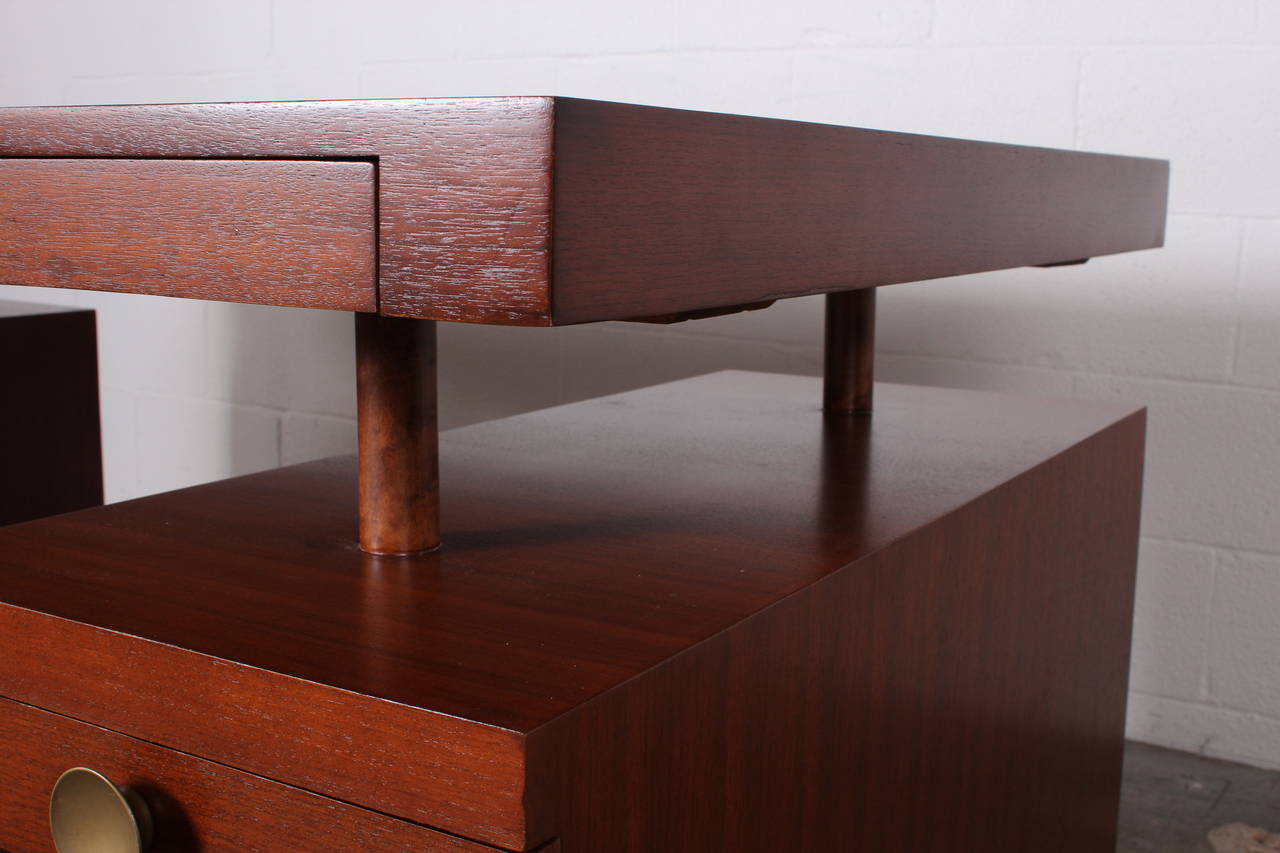 Mid-20th Century Large Desk by Gilbert Rohde for Herman Miller