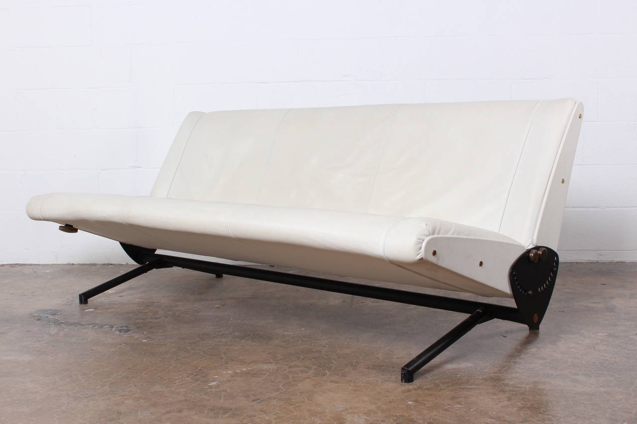Leather D70 Sofa by Osvaldo Borsani for Tecno In Good Condition In Dallas, TX