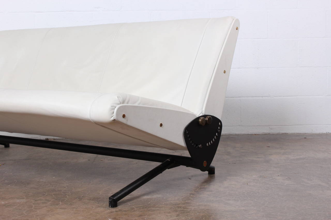 Mid-20th Century Leather D70 Sofa by Osvaldo Borsani for Tecno
