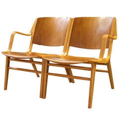 Early Pair of lounge chairs by Peter Hvidt for Fritz Hansen
