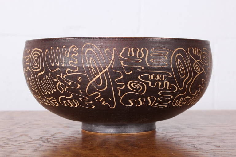 Early Sgraffito Bowl by Edwin and Mary Scheier 3