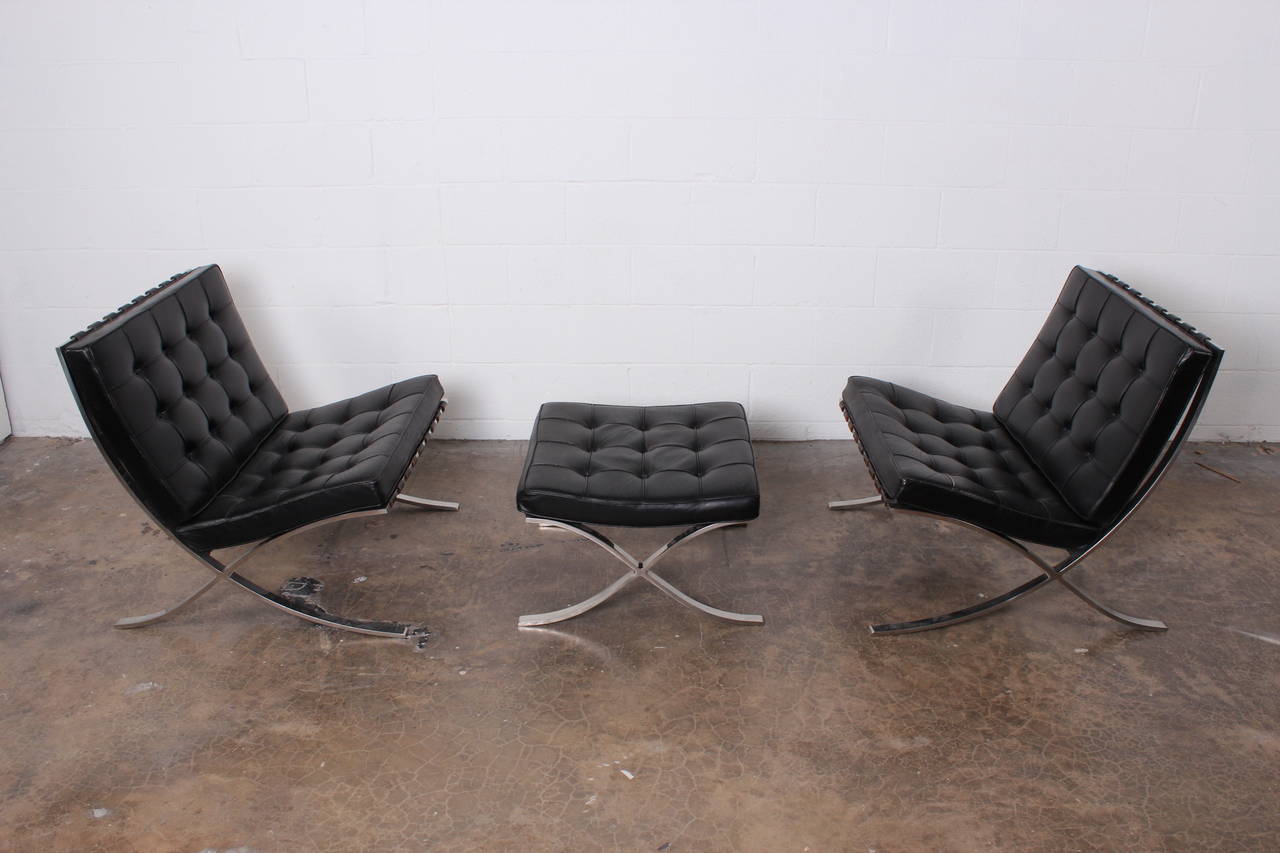 Pair of Barcelona Chairs and Ottoman by Mies van der Rohe for Knoll In Good Condition In Dallas, TX
