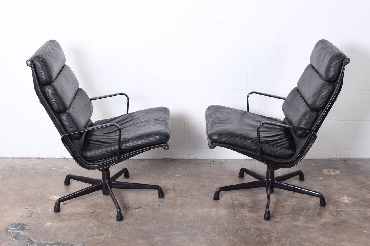 Swiveling Soft Pad Lounge Chairs by Charles Eames In Good Condition In Dallas, TX