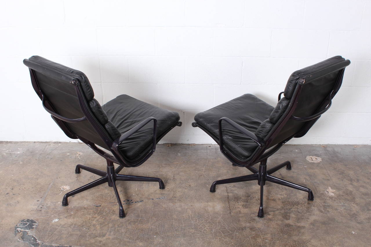 Swiveling Soft Pad Lounge Chairs by Charles Eames 2