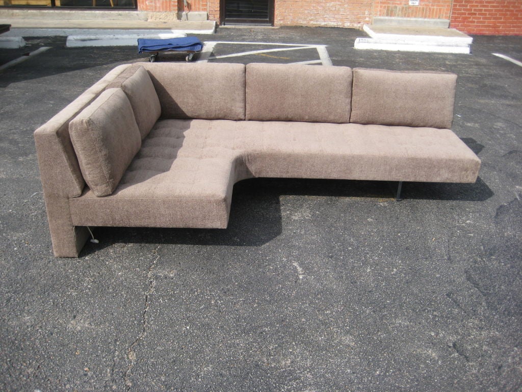 Illuminating Omnibus sofa by Vladimir Kagan