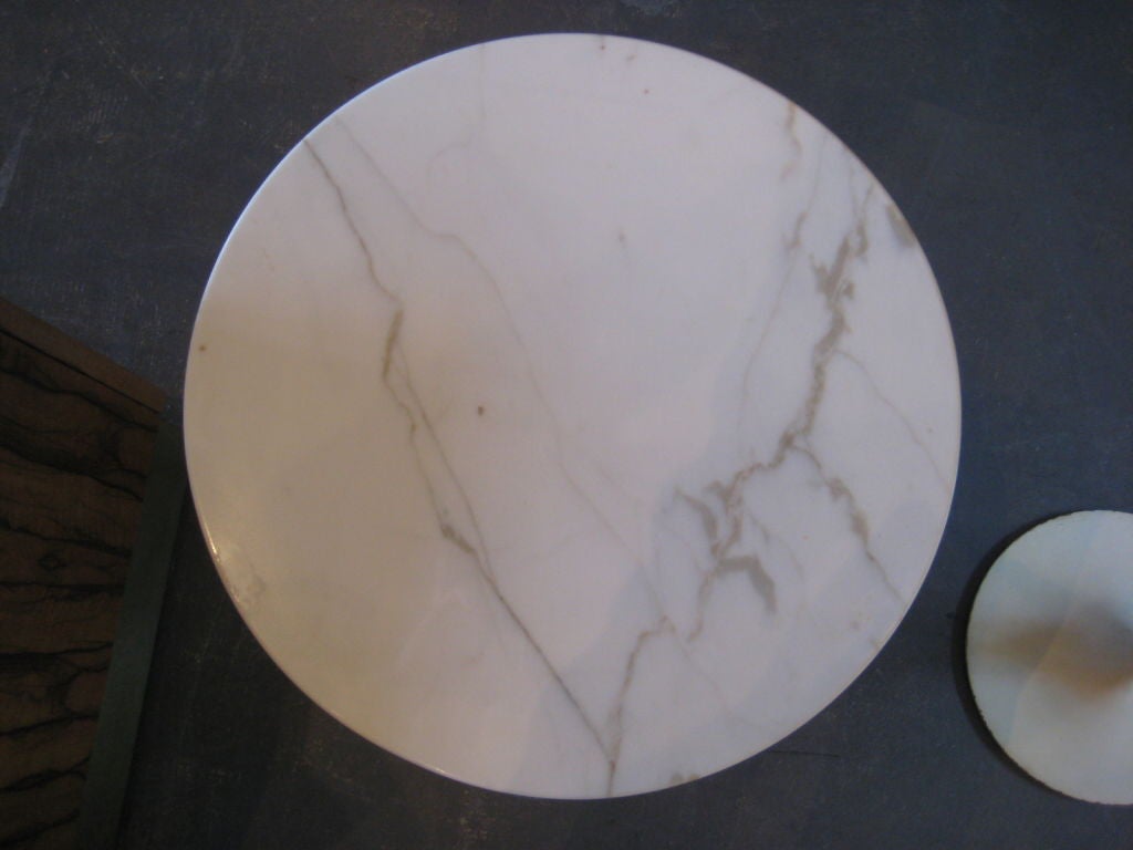 Marble top side tables by Eero Saarinen for Knoll 2