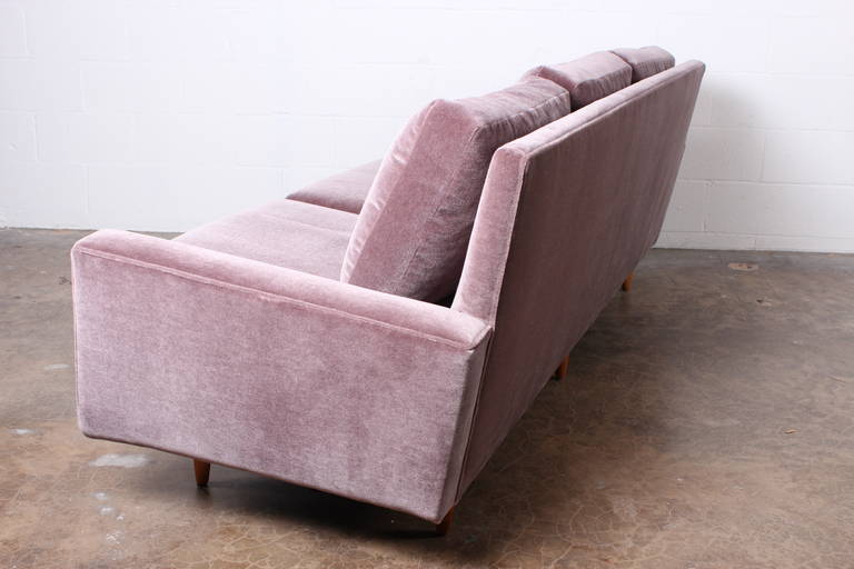 Early Florence Knoll Sofa in Mohair 6