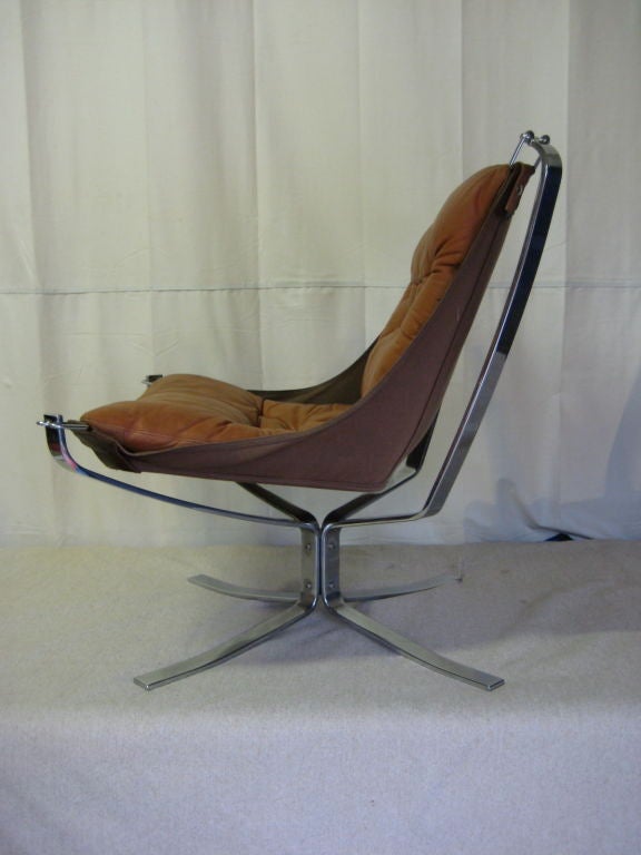 Mid-20th Century Pair of Falcon Chairs by Sigurd Russell