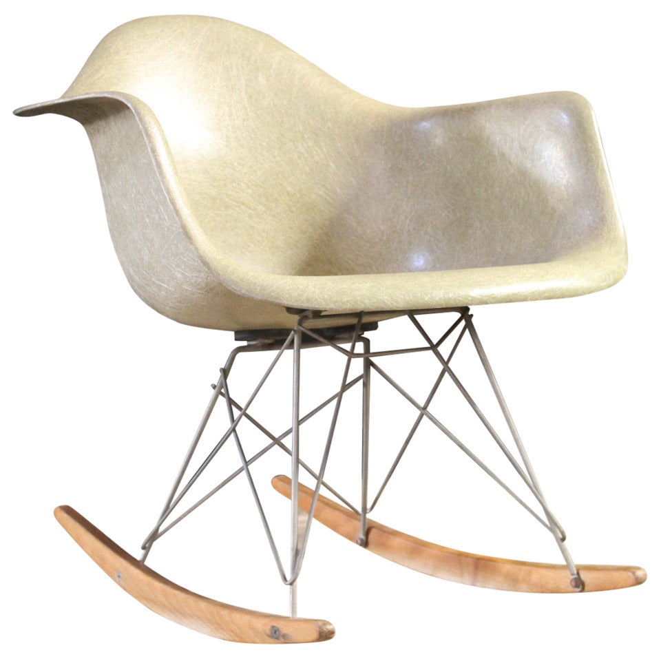 Early Rocking Chair by Charles Eames for Herman Miller