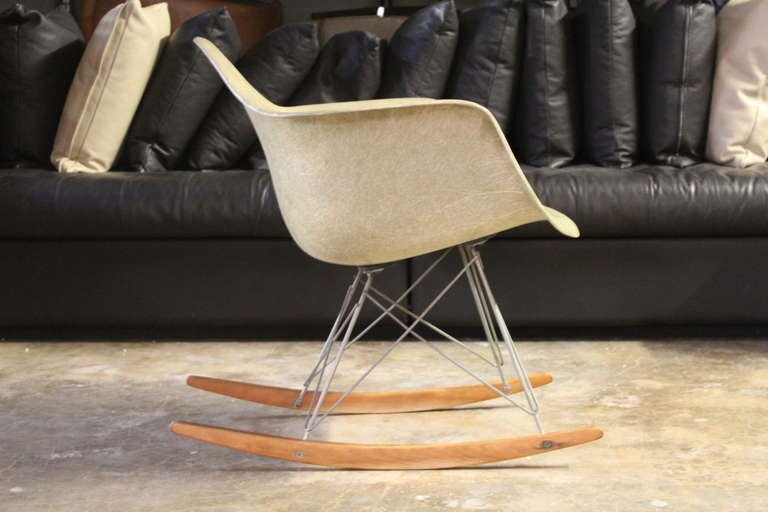 American Early Rocking Chair by Charles Eames for Herman Miller