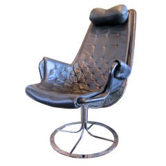 Black leather "Jetson" chair by Bruno Mathsson