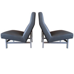 Pair of leather lounge chairs by Jens Risom