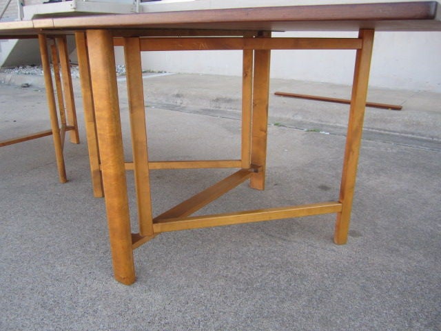 Maria expanding table designed by Bruno Mathsson 6