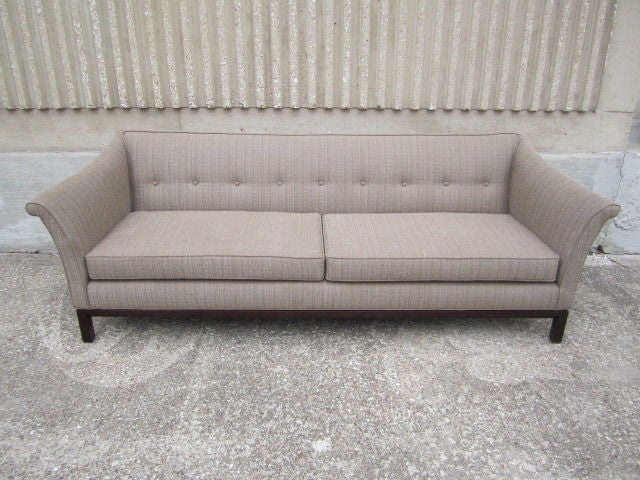 Sofa designed by Edward Wormley for Dunbar In Excellent Condition In Dallas, TX