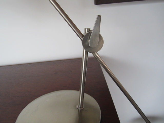 Articulating Table/Desk lamp 1