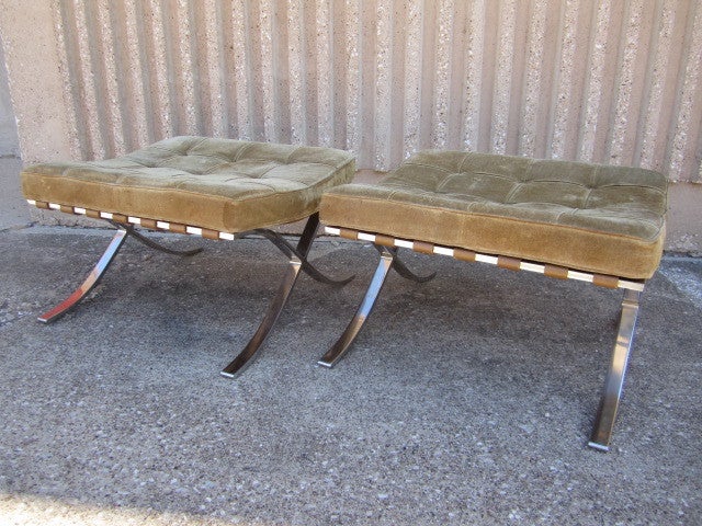 Late 20th Century Pair Of Knoll Barcelona Stools In Original Suede