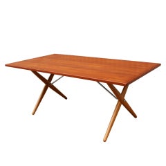 Teak and Oak dining table by Hans Wegner