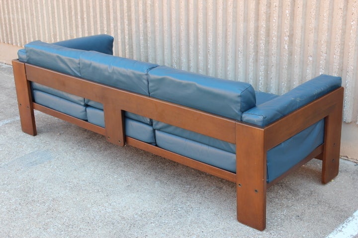 Original Blue leather Bastiano sofa by Tobia Scarpa 2