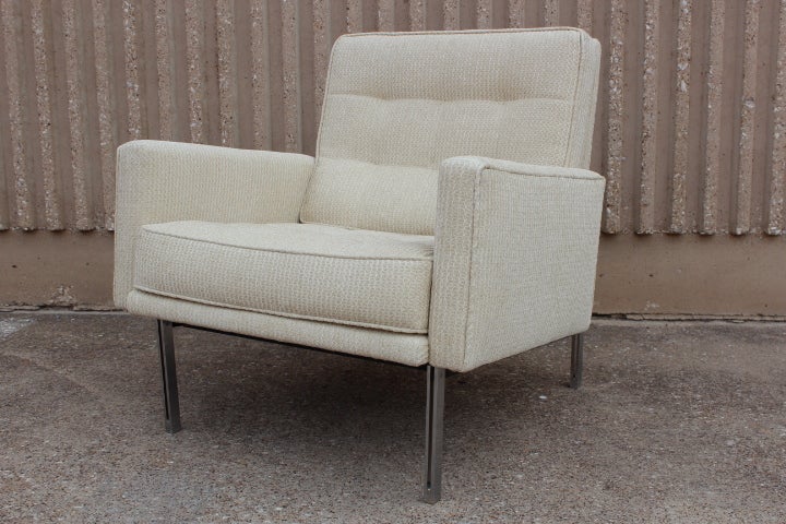 Pair of Parallel bar lounge chairs by Florence Knoll 4