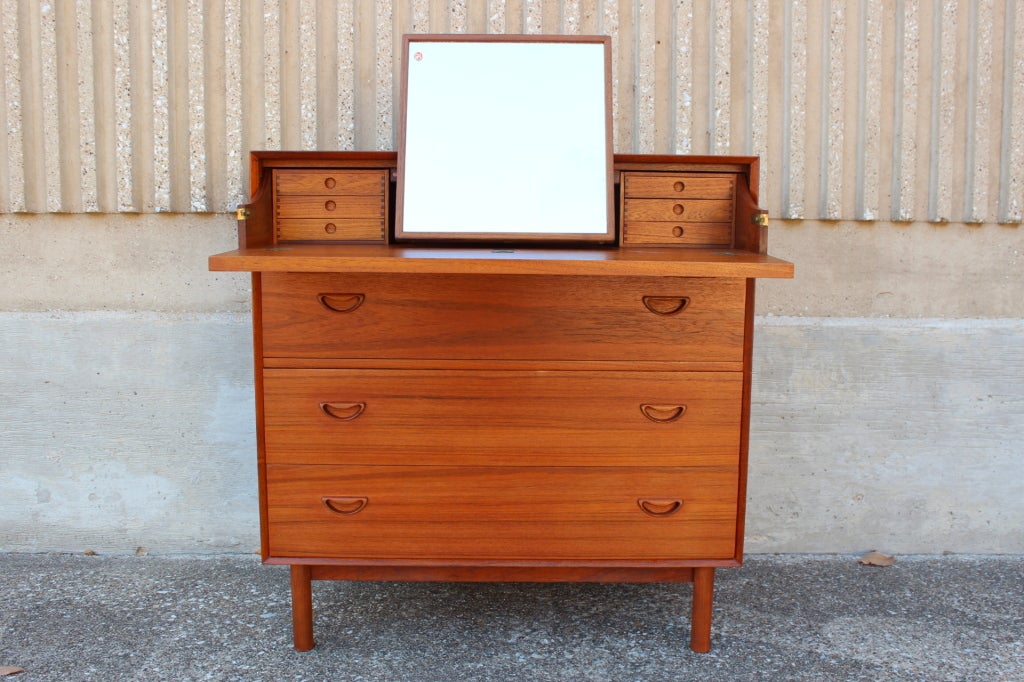 Mid-20th Century Teak dresser/vanity/desk by Peter Hvidt