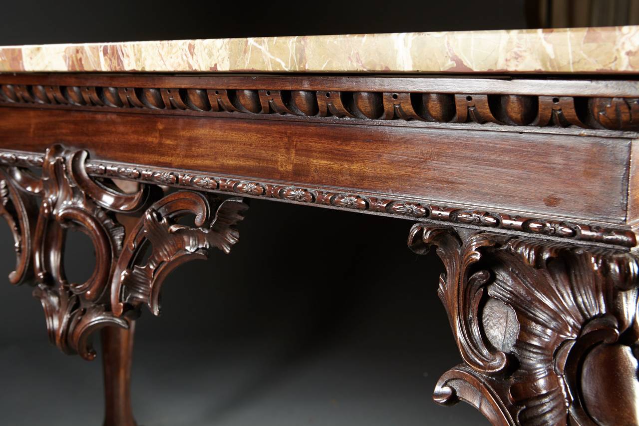 Mid-18th Century Very Fine and  Exuberantly Carved Mahogany George II Console, 18th Century