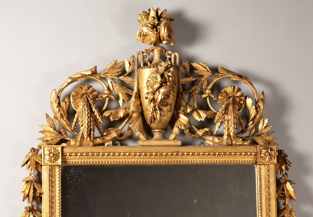 Dutch 18th Century Carved Giltwood Pier Mirror For Sale