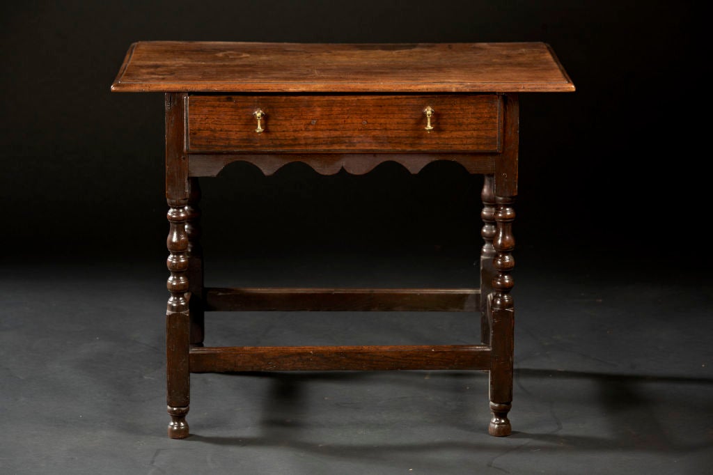 18th Century and Earlier An English Elmwood tavern Table circa 1760 For Sale