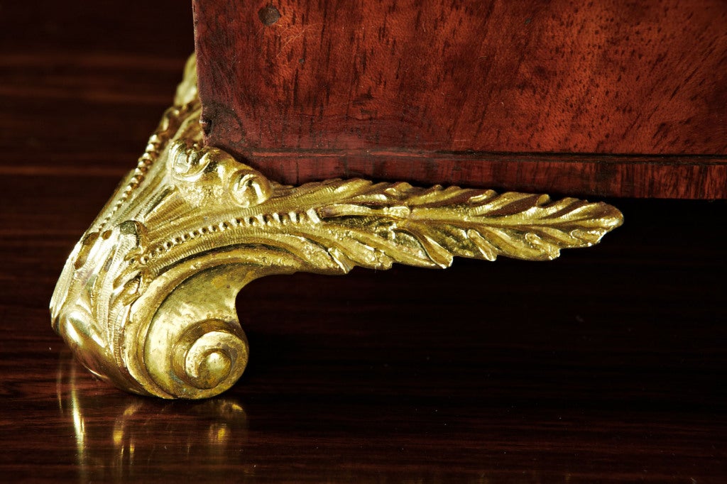 A Superb Mahogany  English Bracket Clock by B Taylor, London 4
