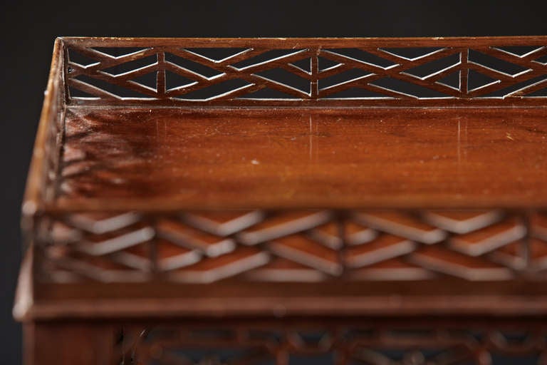 18th Century Diminutive English Mahogany Fretwork Tea Table In Good Condition In Woodbury, CT
