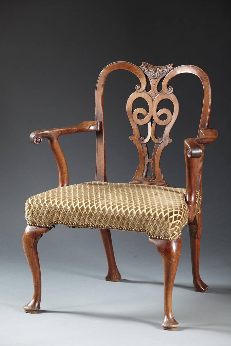 British Pair of 18th Century Carved Walnut George II Library Armchairs For Sale