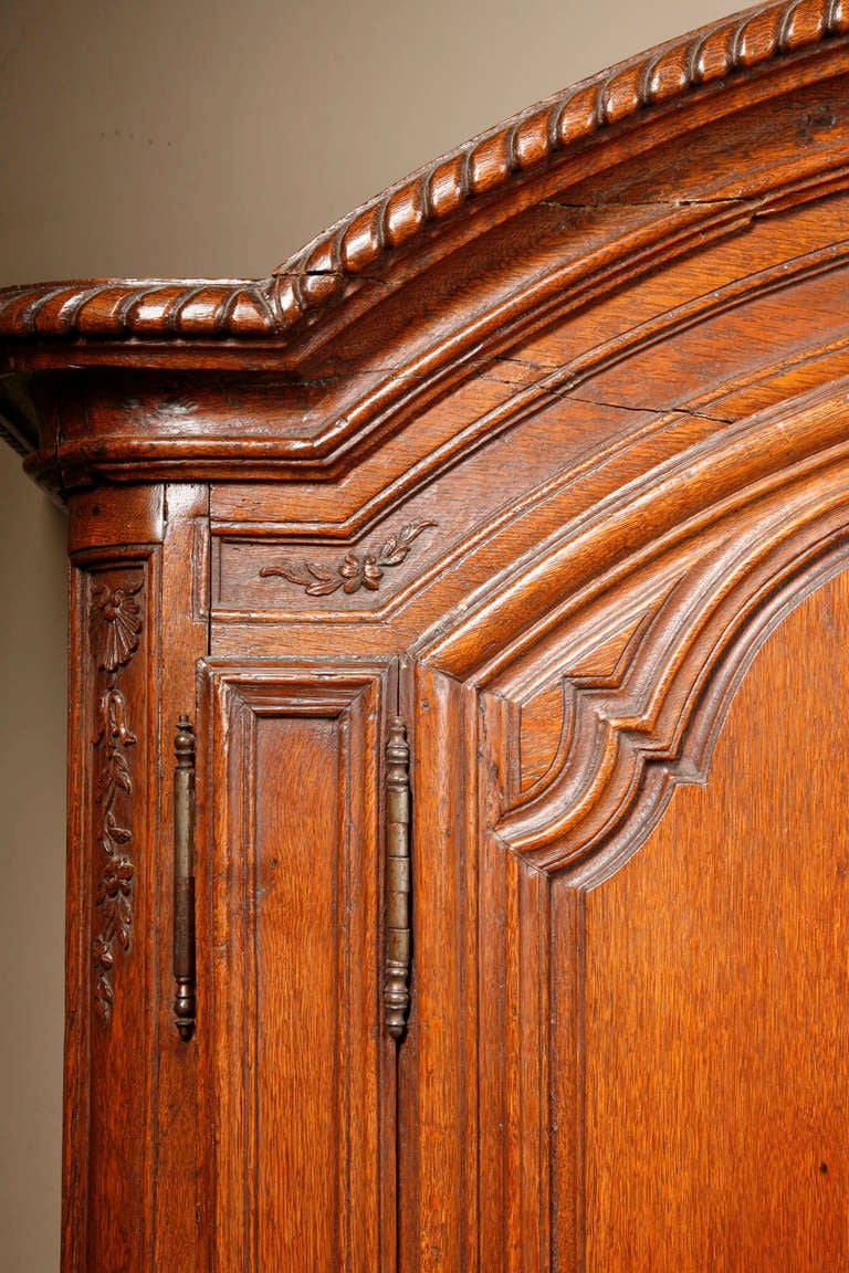 An 18th Century French Louis XV Carved Oak Cabinet For Sale 1