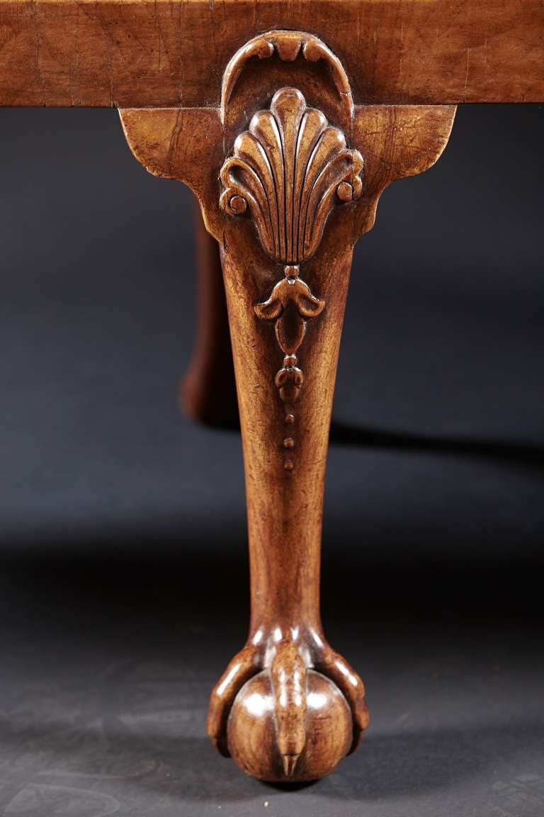 A Very Fine Early Georgian Carved Walnut Settee Circa 1735 1