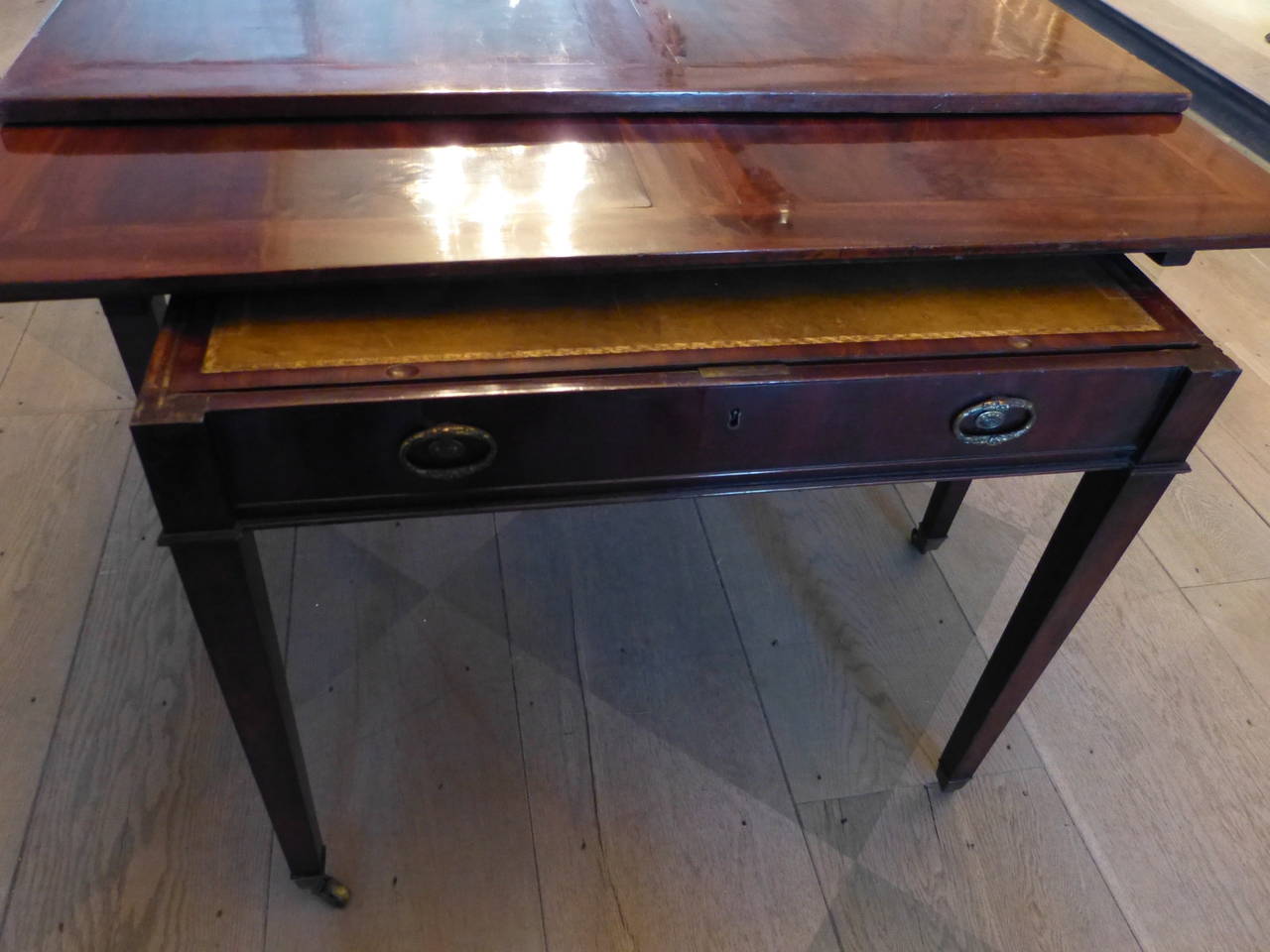 British Sheraton Design Neoclassic Metamorphic Table or Desk, circa 1790 For Sale