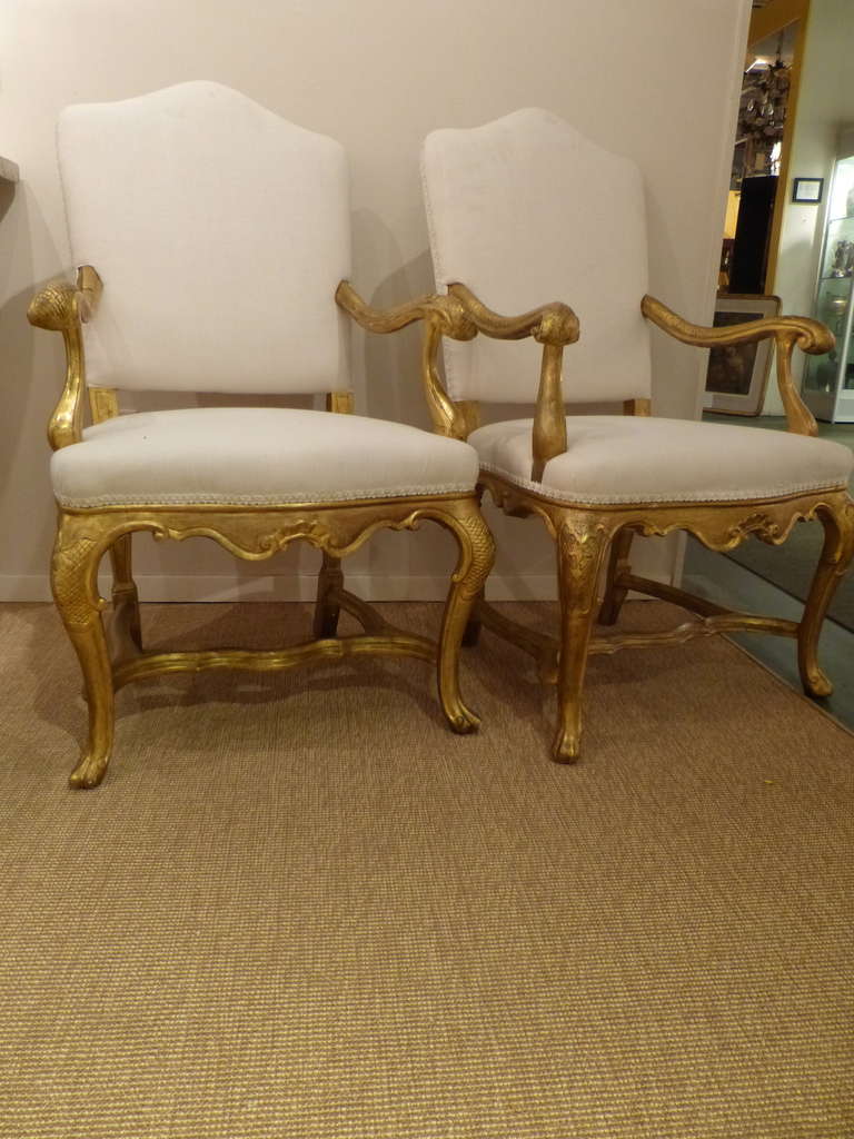 Pair of Italian18th Century Armchairs For Sale 1