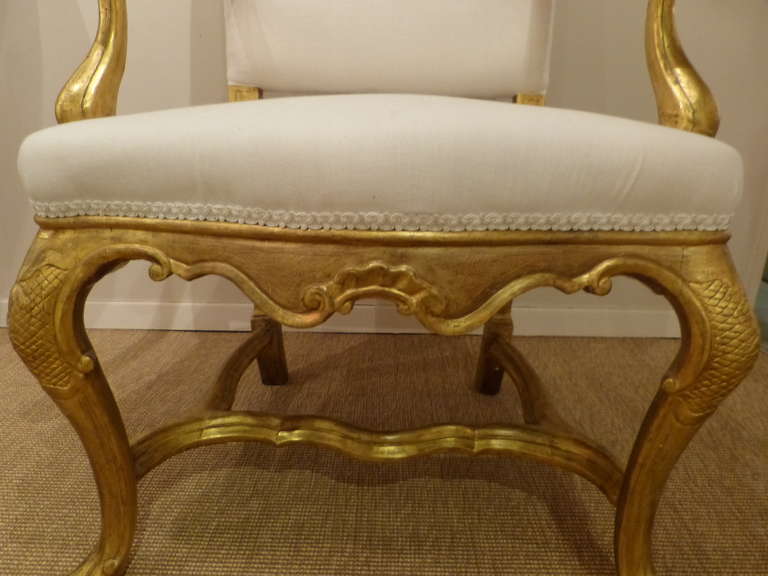 Pair of Italian18th Century Armchairs For Sale 3