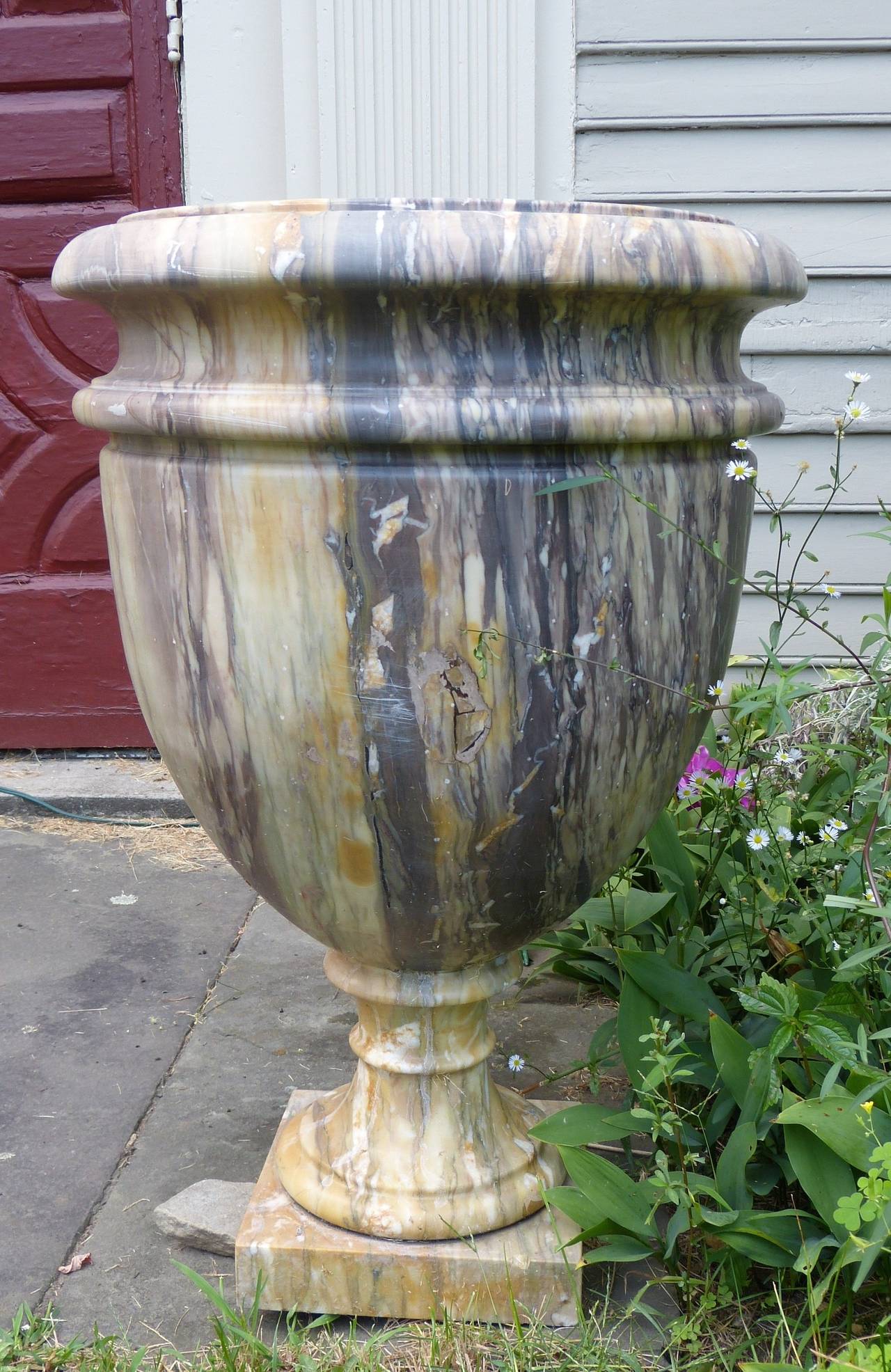 Pair of Marble Garden Vases In Good Condition In Bantam, CT