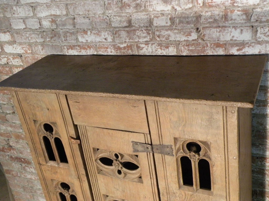 English 19th century Gothic Style Oak Food or Aumbry Cabinet In Excellent Condition For Sale In Troy, NY