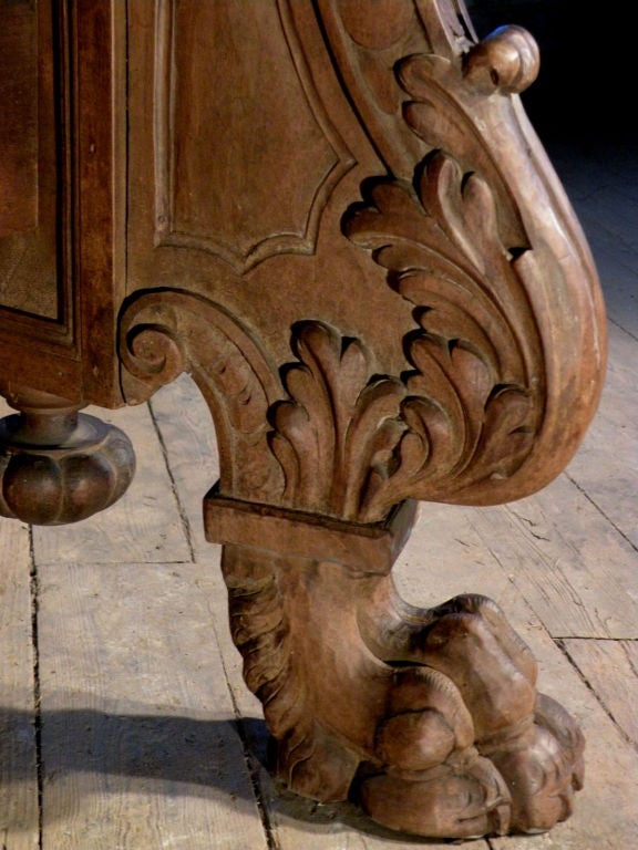 Italian 19th century Renaissance Style walnut Refectory Table For Sale 2