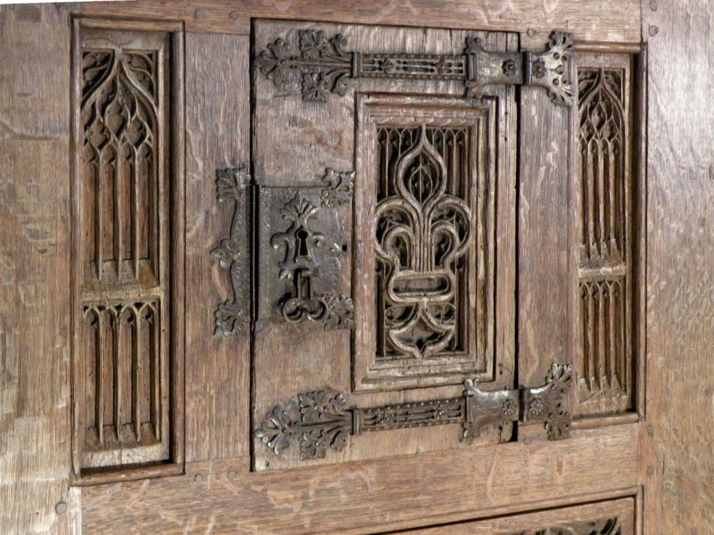 Quercia Armadio gotico indipendente francese del XVI e XIX secolo in Oak in vendita