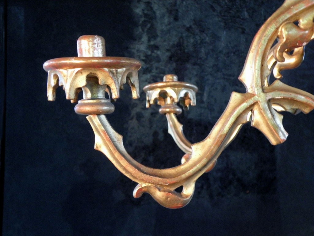 19th century Gothic revival Giltwood Chandelier For Sale 1