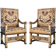 Paire de fauteuils dorés français de la fin du XIXe siècle conçus par Eugene Grasset