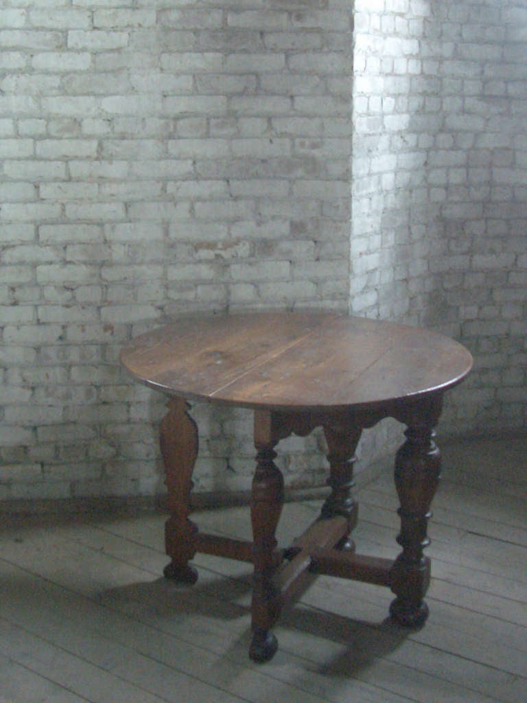 Oak Dutch 18th century round Drop-Leaf Table or Demilune Console For Sale